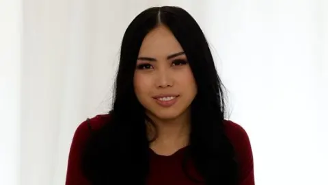 NetVideoGirls – Vivienne’s Audition