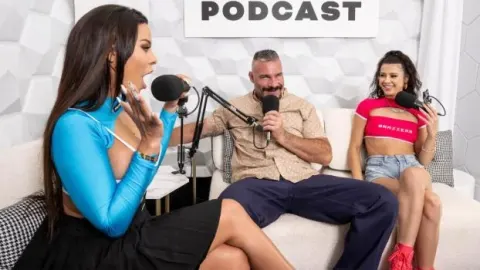BrazzersExxtra – Luna Star & Kylie Rocket – The Brazzers Podcast: Episode 19